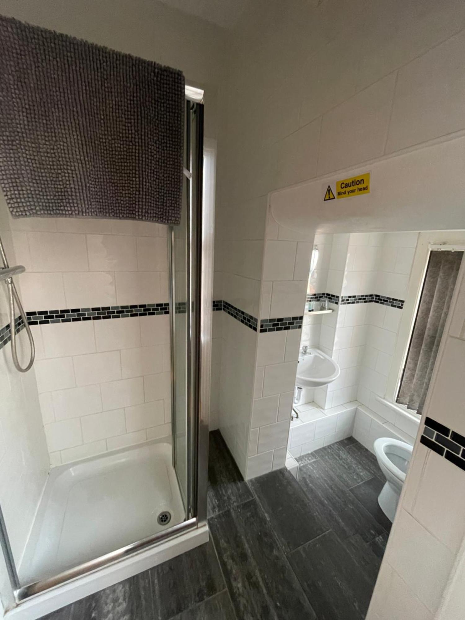 Abbey Guest House Milton Keynes Dış mekan fotoğraf